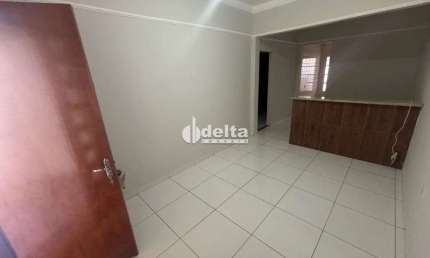 Casa residencial disponível para Venda no bairro Cidade Jardim em Uberlândia-MG.
