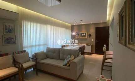 Apartamento disponível para aluguel e venda no bairro Santa Mônica em Uberlândia-MG