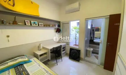 Casa disponível para venda no bairro Cidade Jardim em Uberlândia MG