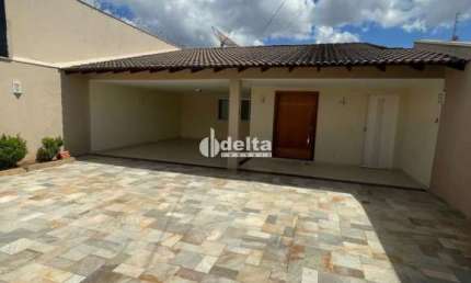 Casa disponível para venda no bairro Brasil em Uberlândia MG