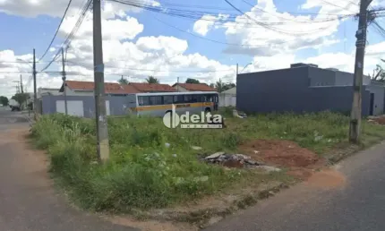 Terreno disponível para Venda no bairro Canaã em Uberlândia-MG