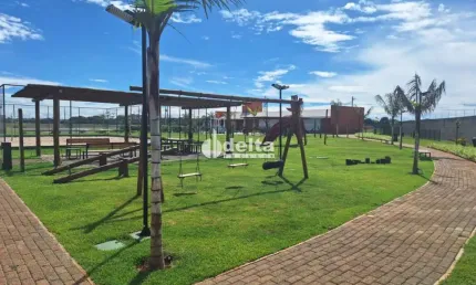 Terreno no Condomínio disponível para venda no bairro Reserva Novo Mundo em Uberlândia-MG