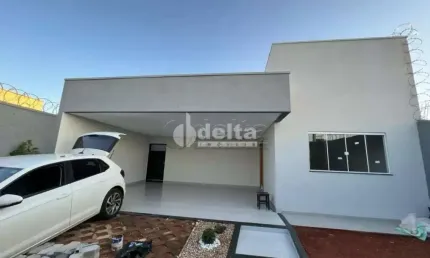 Casa residencial disponível para venda no bairro Novo Mundo em Uberlândia-MG