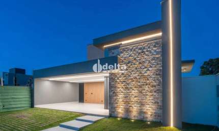Casa no condomínio Splendido disponível para venda em Uberlândia-MG