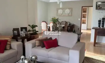 Apartamento disponível para venda no bairro Tabajaras em Uberlândia-MG