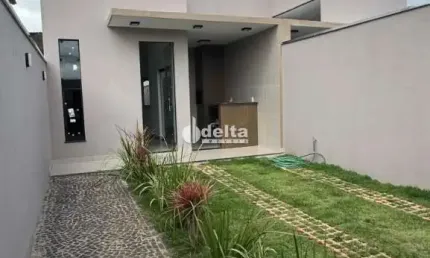 Casa residencial  disponível para venda no bairro Shopping Park em Uberlândia-MG
