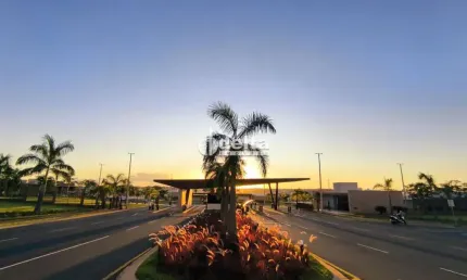 Terreno no Condomínio disponível para venda no bairro Tamboré em Uberlândia-MG