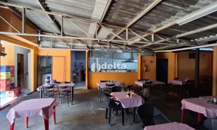 Loja disponível para venda no bairro presidente roosevelt em uberlândia-mg.