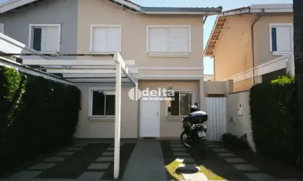 Casa no condomínio The Palms disponível para locação e venda no bairro Morada da Colina em Uberlândia-MG.