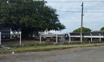 Área disponível para Locação e Venda 5.184 m² no bairro Tibery em Uberlândia-MG
