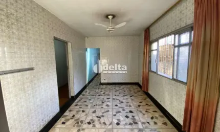 Casa disponível para venda no bairro martins em uberlândia mg