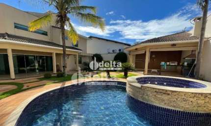 Casa disponível para venda no bairro Jardim Karaíba em Uberlândia MG