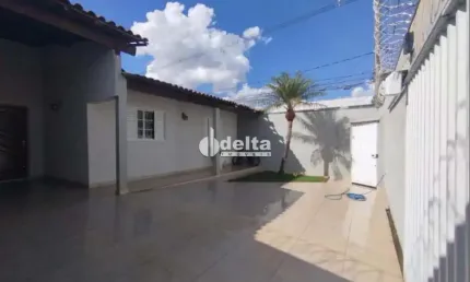 Casa disponível para venda no bairro Cidade Jardim em Uberlândia MG