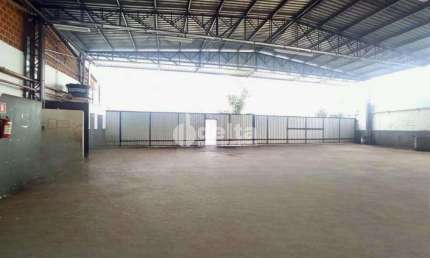 Ponto comercial para alugar na Rua Gumercindo Silva, Minas Gerais, Uberlândia