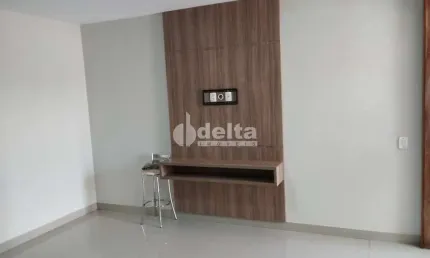 Casa residencial disponível para locação e venda no bairro segismundo pereira em uberlândia-mg