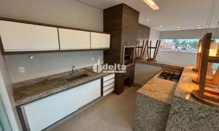 Casa residencial disponível para venda no bairro Planalto em Uberlândia-MG.