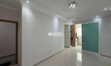 Apartamento disponível para venda no bairro Segismundo Pereira em Uberlândia-MG