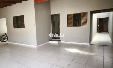 Casa com 3 quartos à venda no Santa Rosa, Uberlândia 