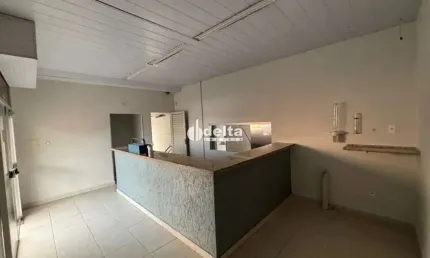 Galpão disponível para venda no bairro Martins em Uberlândia-MG
