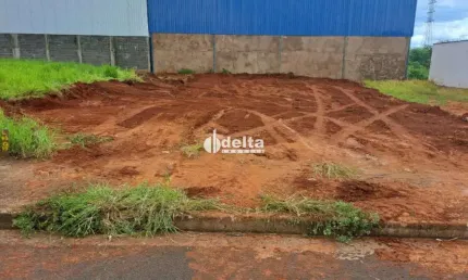 Terreno disponível para venda no bairro Laranjeiras em Uberlândia-MG