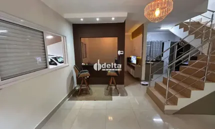 Casa residencial disponível para venda no bairro luizote em uberlândia-mg.