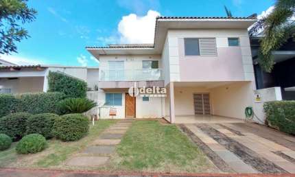 Casa no condomínio Paradiso Ecológico disponível para venda em Uberlândia-MG