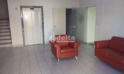 Sala disponível para locação e venda no bairro Tabajaras em Uberlândia-MG
