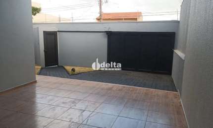 Casa disponível para venda no bairro Cidade Jardim em Uberlândia MG