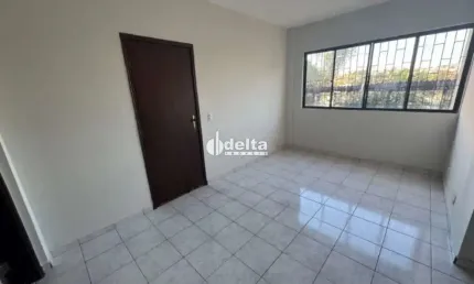 Apartamento disponível para locação e venda no bairro Presidente Roosevelt em Uberlândia-MG