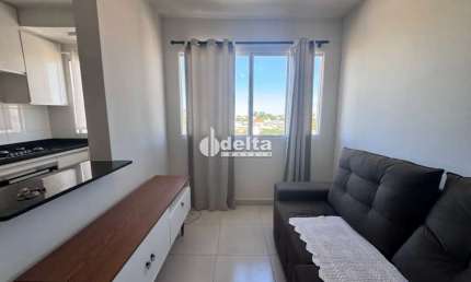 Apartamento mobiliado disponível para locação e venda no bairro Alto Umuarama em Uberlândia-MG