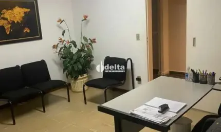 Sala comercial disponível para venda no Bairro Centro em Uberlândia-MG
