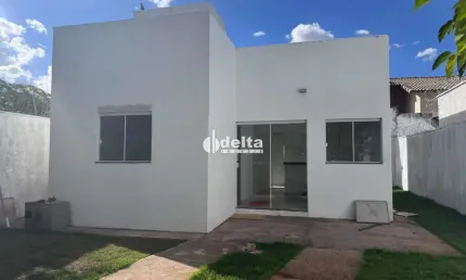 Casa residencial  disponível para venda no bairro Shopping Park em Uberlândia-MG