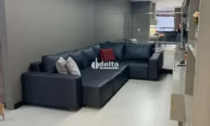 Casa no condomínio Paradiso Ecológico disponível para venda em Uberlândia-MG.
