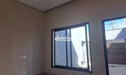 Casa residencial disponível para venda no bairro Laranjeiras em Uberlândia-MG