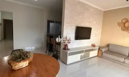 Casa disponível para venda no bairro Novo Mundo em Uberlândia MG