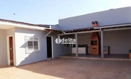 Casa disponível para venda no bairro Brasil em Uberlândia MG