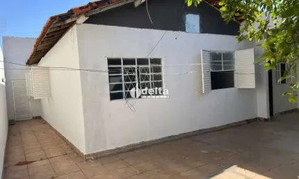 Casa residencial disponível para venda no bairro santa luzia em uberlândia-mg.