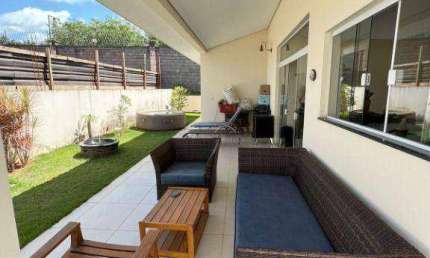 Casa com 3 dormitórios à venda, 215 m² por R$ 1.450.000,00 - Condomínio Ville de France - Itatiba/SP