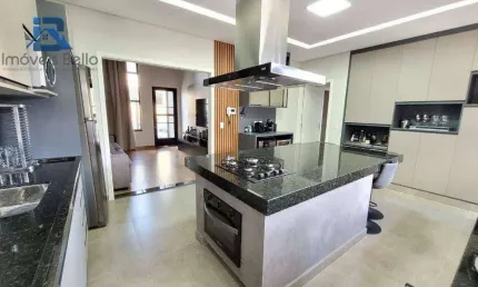 Magnífica Casa à Venda no Centro de Itatiba: 3 Suítes, Área Gourmet e Acabamento Impecável - Itatiba/SP