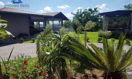 OPORTUNIDADE - Chácara com 2 casas, toda formada e cercada.   Total 1000 m². San Martin - Itatiba