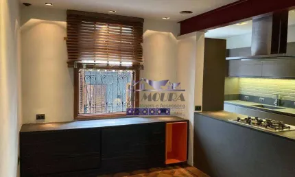SOBRADO GONZAGA - PROXIMO AO SHOPPINGS E PRAIA - GEMINADO  E MODERNIZADO