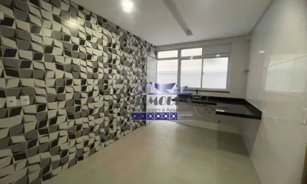SOBREPOSTA TÉRREA - LUXO -  COM CHURRASQUEIRA E PIA - NOVA  - 2 GARAGENS