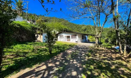 Casa Ampla com 4 Quartos no Aconchegante Bairro Vorstadt I Cadore Imóveis
