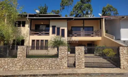 Casa à venda, 3 quartos, 1 suíte, 2 vagas, Garcia - Blumenau/SC