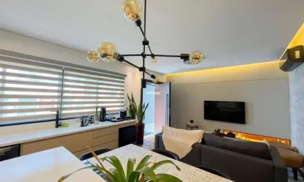 Casa de Esquina: Ideal para Comércio ou Residência I Cadore Imóveis