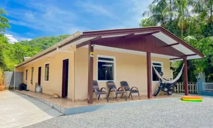 Casa de 04 dormitórios com boa localização no Progresso I Cadore Imóveis