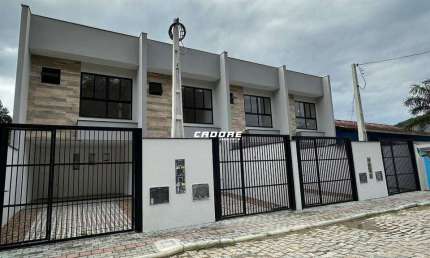 Sobrado Novo com 3 dormitórios (1 suíte) - Bairro Valparaíso