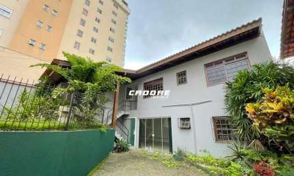 Excelente casa com aproximadamente 400m² no bairro Jardim Blumenau I Cadore Imóveis