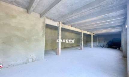 Excelente Sala comercial com aproximadamente 137m2 para locação no bairro Fortaleza I Cadore Imóveis