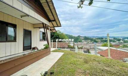 Casa para locação no bairro Progresso I Cadore Imóveis